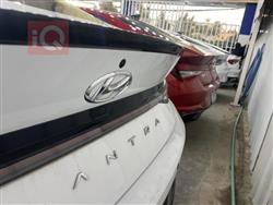 هیوندای ئەلەنترا